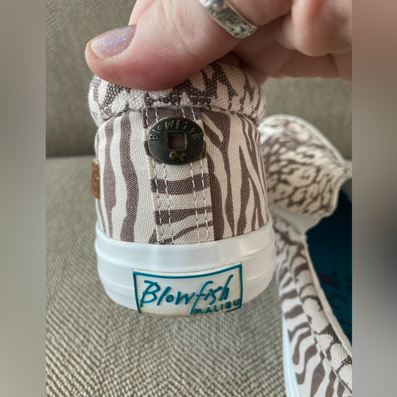Blowfish Malibu Slip On Sneakers. Brown/Cream Patchwork Animal Print Pattern,11M - Picture 8 of 13